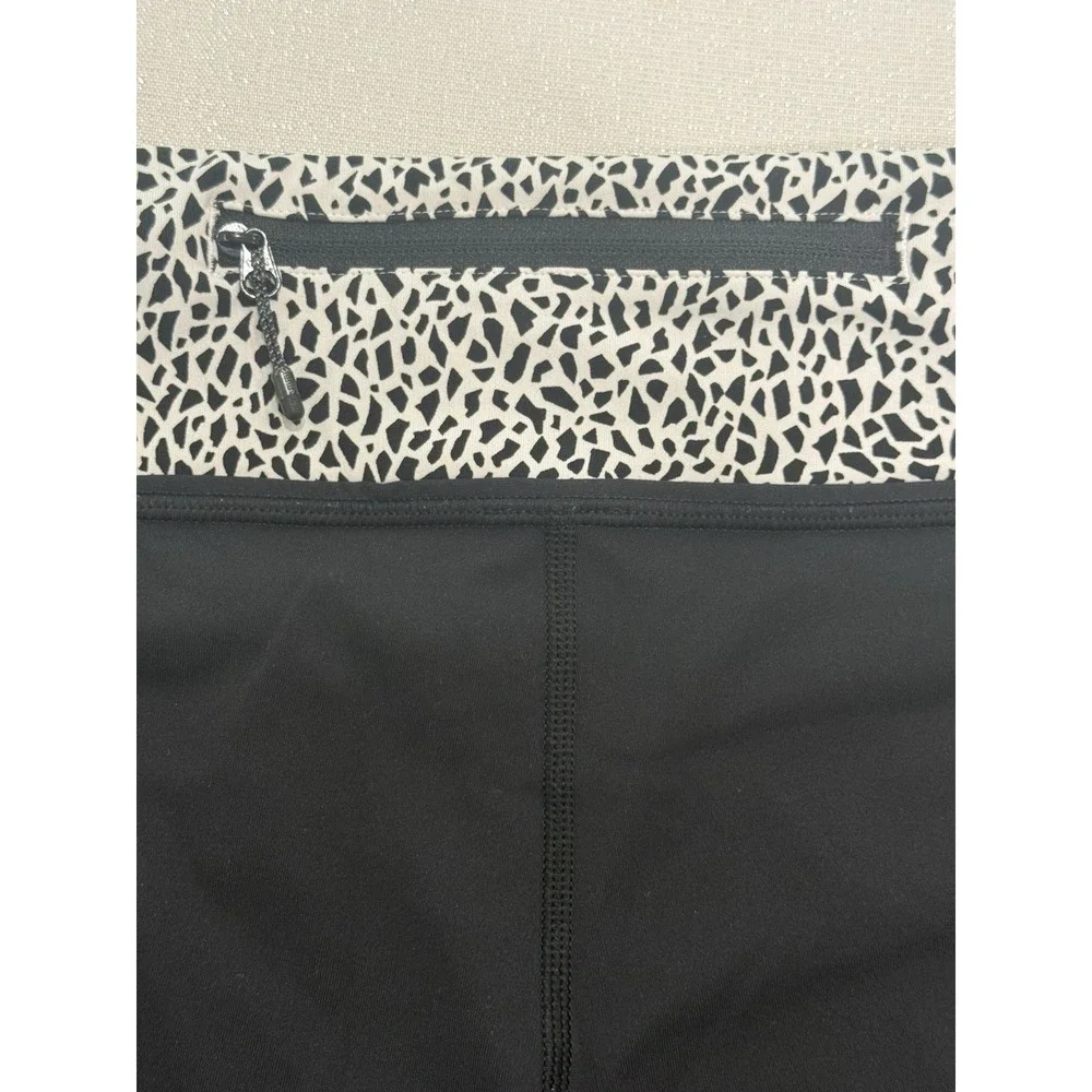Lululemon‎ Womens pace rival crop leggings black & white 23 inch size 8
